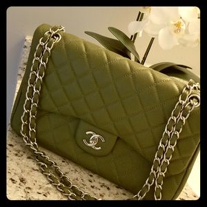 CHANEL leather  classic double flap (like New)